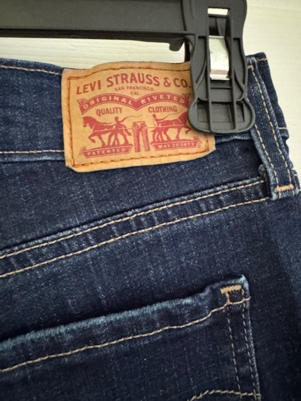 Levi’s Mid-Length Denim Shorts • 26 • Dark Wash • NWOT - Picture 5 of 7